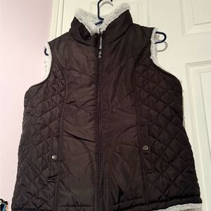 Women's Quilted Black Vest with Faux Fur Lining